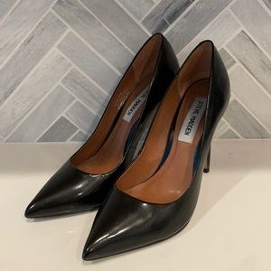 Black Steve Madden Pumps
